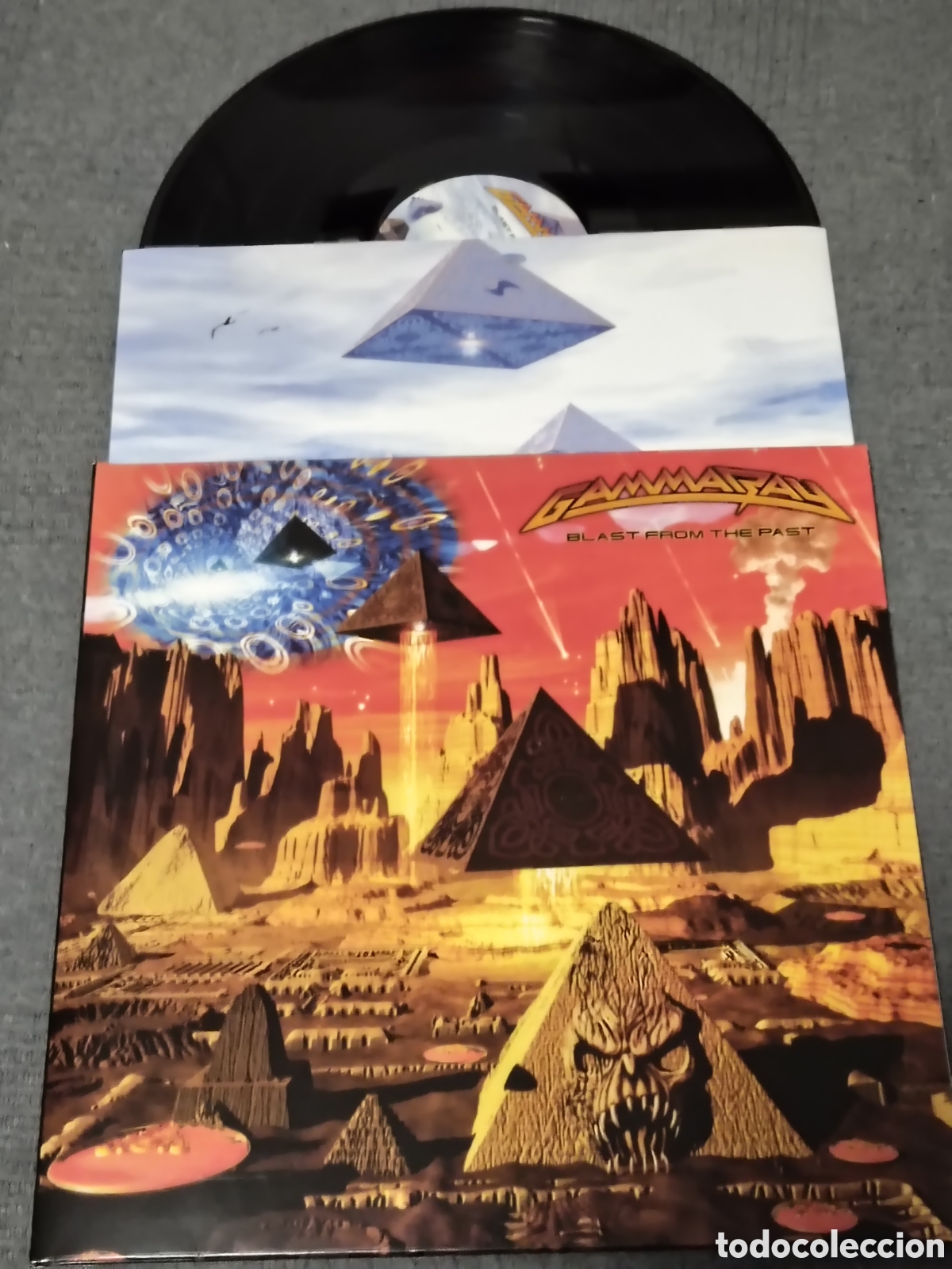 Discos de vinilo: Blast From The Past de Gamma Ray (edici&oacute;n de triple LP remasterizada de 2023)