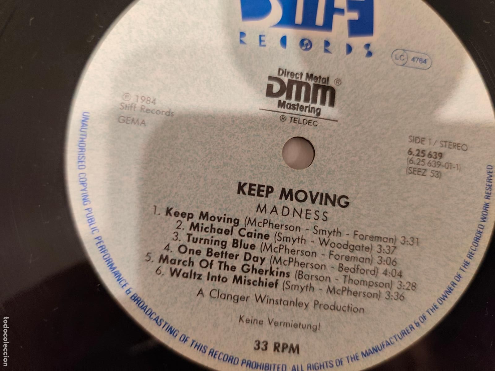 Discos de vinilo: Madness &ndash; Keep Moving- (1984) LP disco vinilo - Foto 2