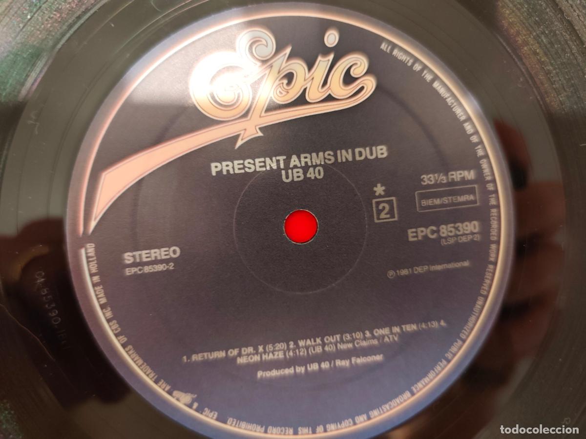 Discos de vinilo: UB40 &lrm;&ndash; Present Arms In Dub- (1981) LP disco vinilo - Foto 3