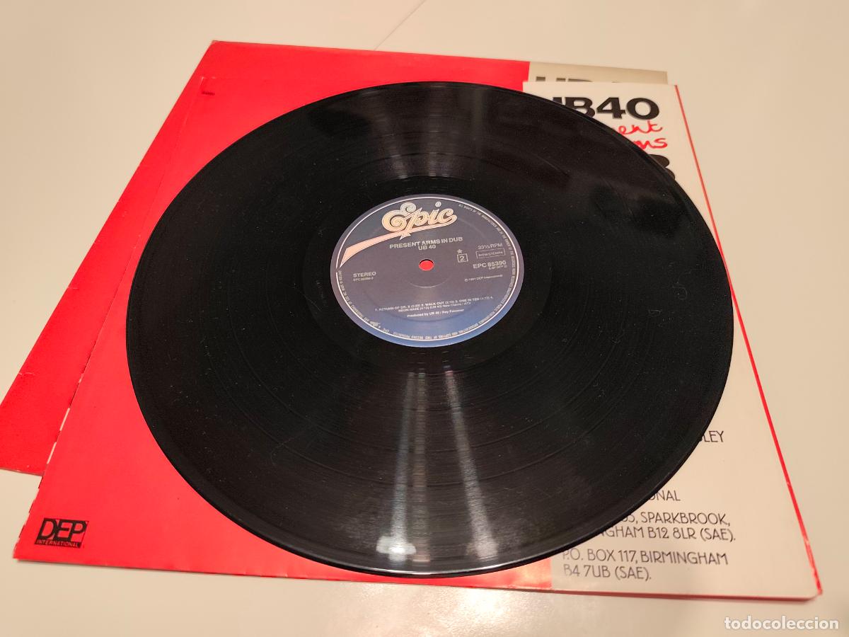 Discos de vinilo: UB40 &lrm;&ndash; Present Arms In Dub- (1981) LP disco vinilo - Foto 4