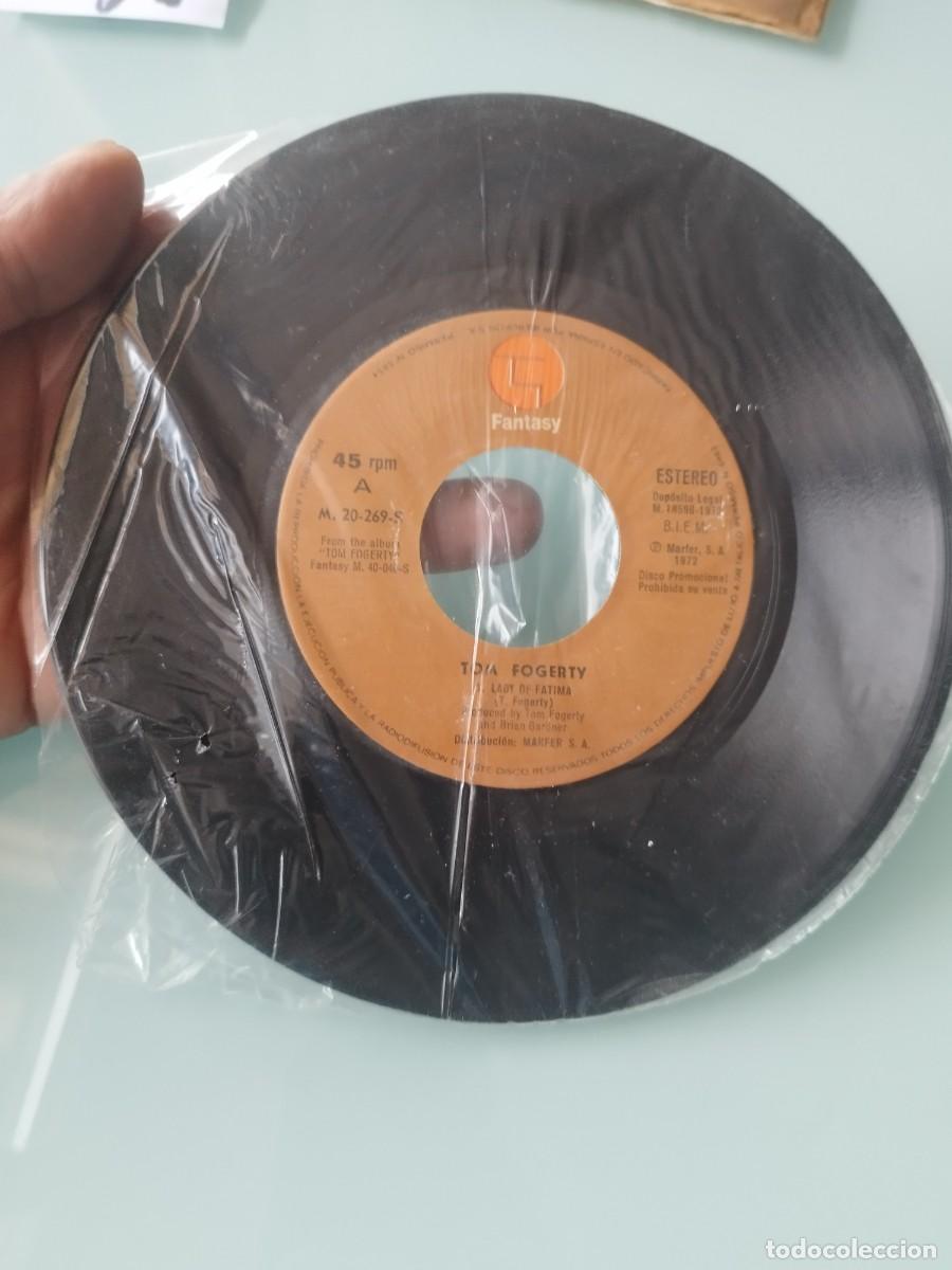 Discos de vinilo: Tom Fogerty &ndash; Lady Of Fatima / Cast The First Stone &ndash; Single 7&rdquo; Vinilo (Espa&ntilde;a, 1972) PROMO.