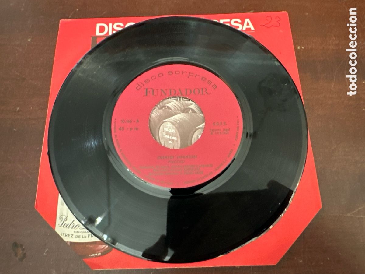 Discos de vinilo: DISCO DE VINILO - DISCO SORPRESA FUNDADOR - CUENTOS INFANTILES - PINOCHO, PULGARCITO