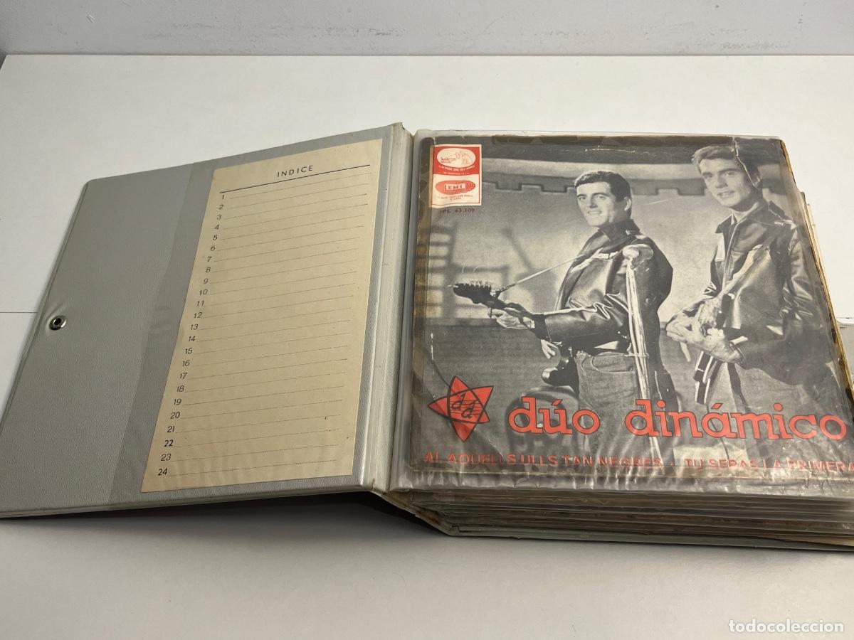 Discos de vinilo: Lote de 20 singles en espa&ntilde;ol + Estuche porta discos