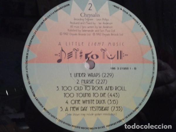 Discos de vinilo: JETHRO TULL - A LITTLE LIGHT MUSIC - 2 LP - Foto 4
