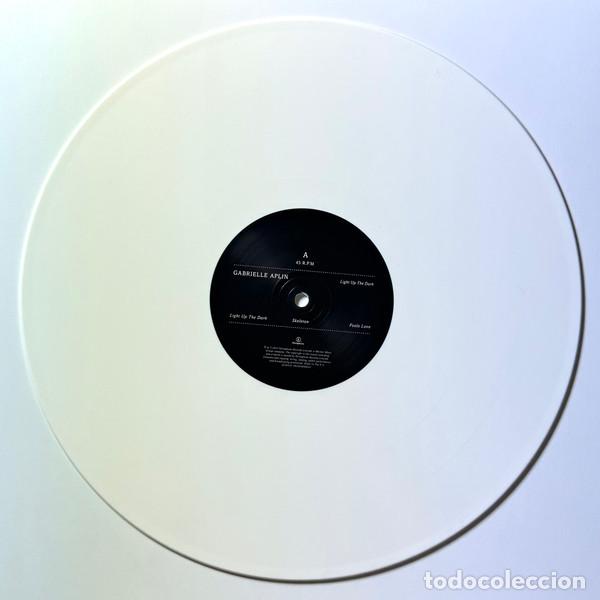 Discos de vinilo: GABRIELLE APLIN - LIGHT UP THE DARK - 2 MAXI - Foto 3