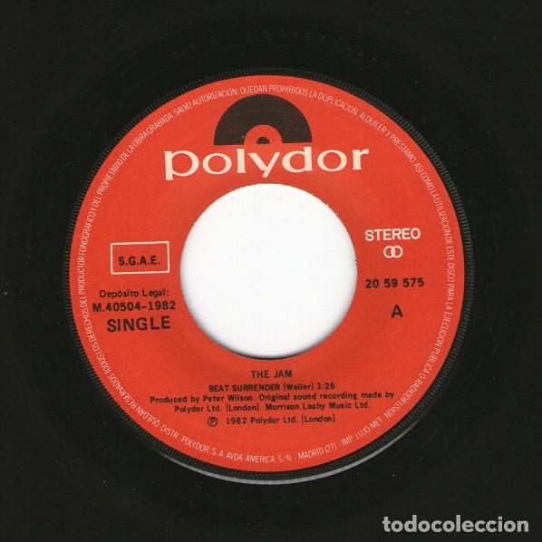 Discos de vinilo: THE JAM - BEAT SURRENDER = TOQUE A RENDICION - SINGLE - Foto 3