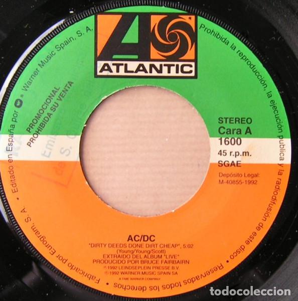 Discos de vinilo: AC/DC - DIRTY DEEDS DONE DIRT CHEAP - SINGLE - Foto 3