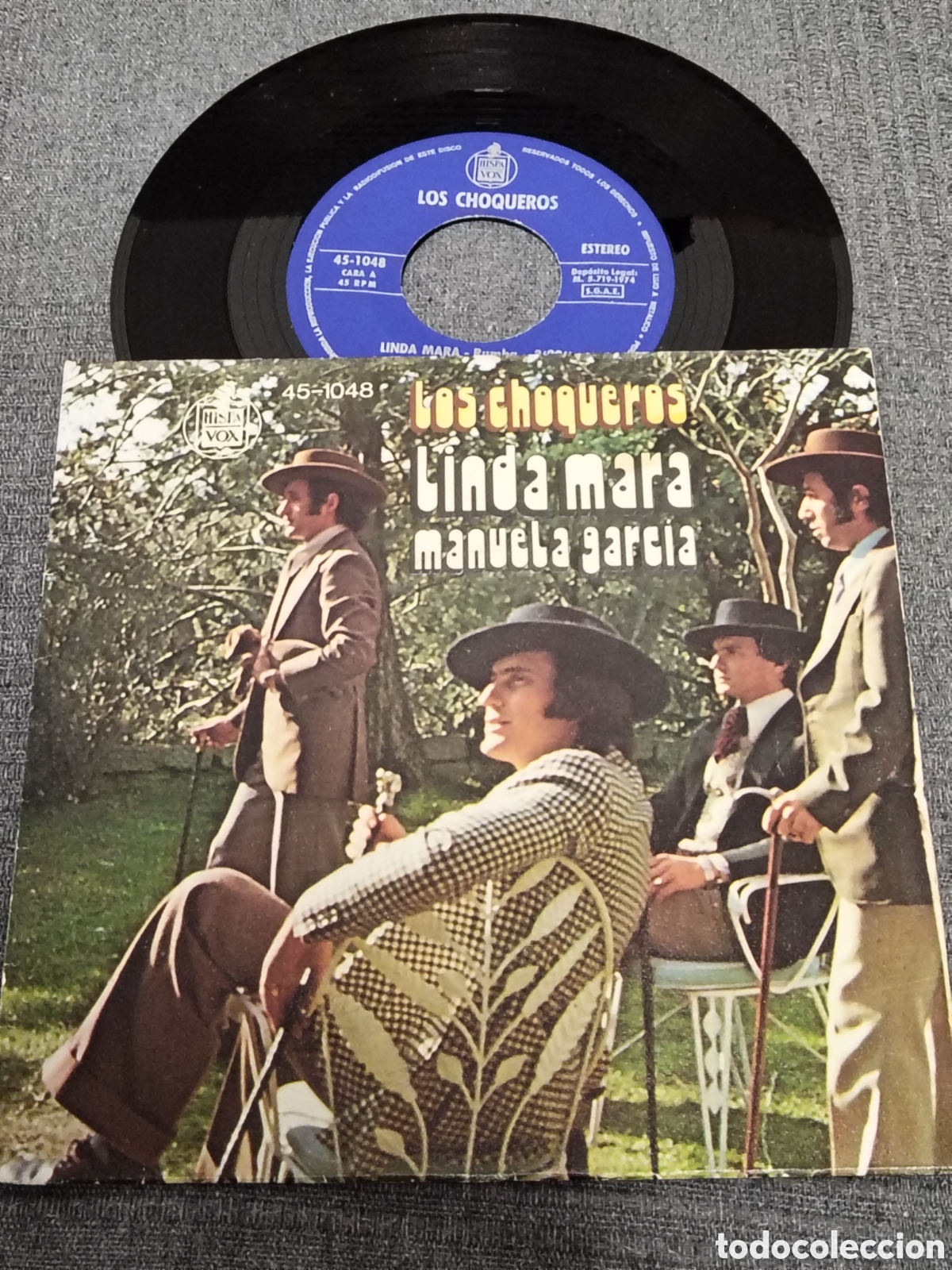Discos de vinilo: Los Choqueros que incluye las canciones &rdquo;Linda Mara&rdquo; y &rdquo;Manuela Garc&iacute;a&rdquo;