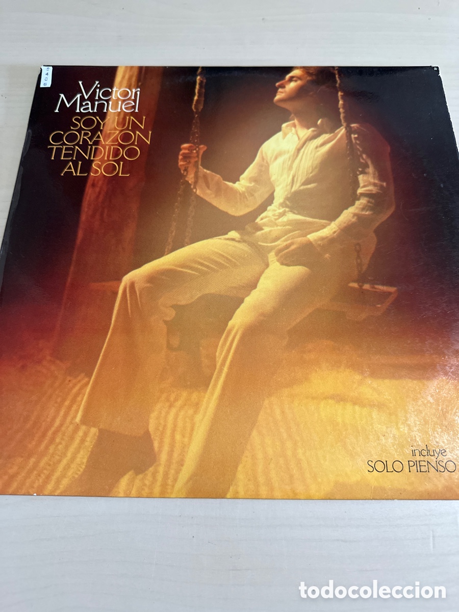 Discos de vinilo: VIN8406 V&iacute;ctor Manuel soy un coraz&oacute;n tendido al sol vinilo segunda mano