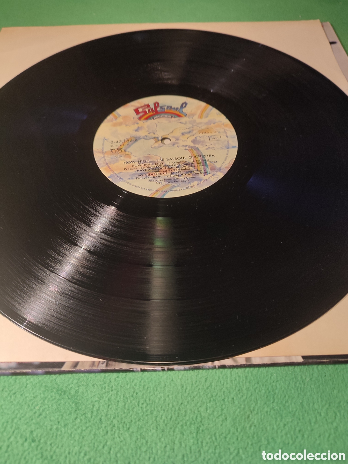 Discos de vinilo: The Salsoul Orchestra - How high 1981 - Foto 3
