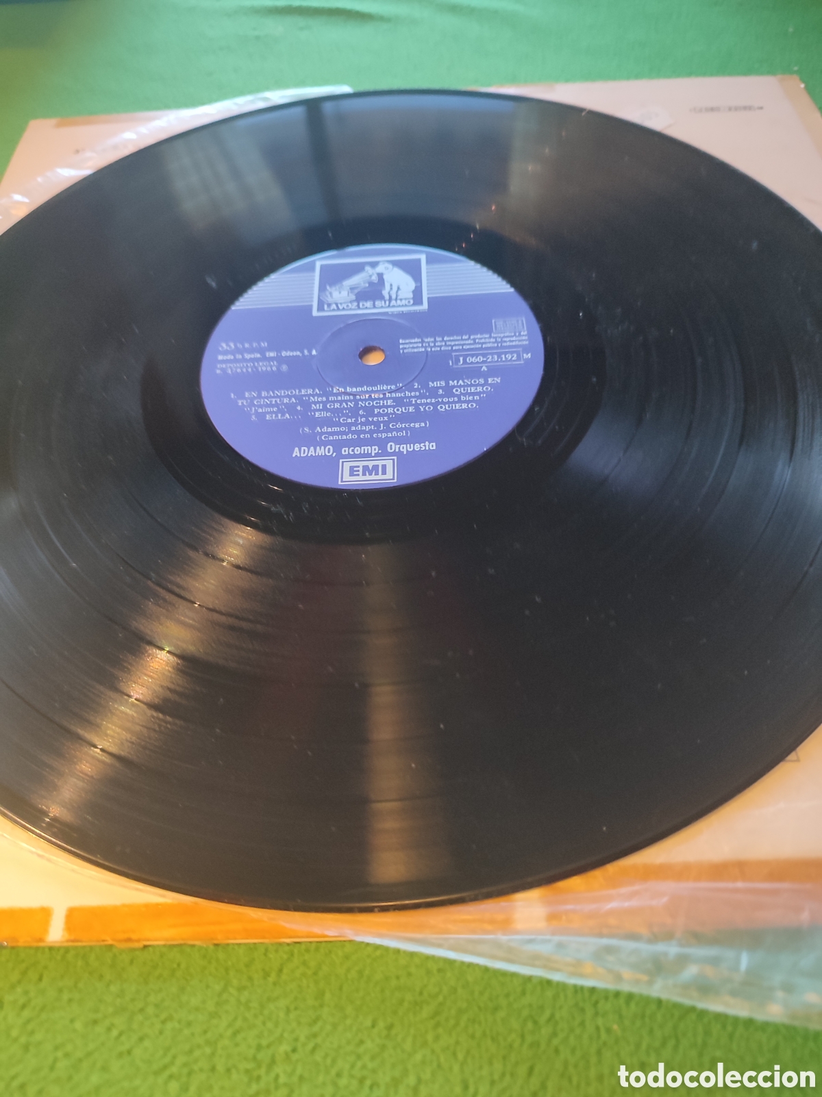 Discos de vinilo: Adamo - Canta en espa&ntilde;ol edici&oacute;n 1966 - Foto 3