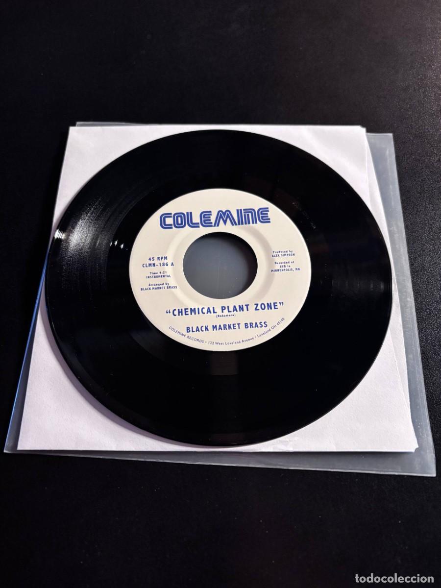 Discos de vinilo: Black Market Brass Chemical Plant Zone / Sagat Theme Disco de vinilo EP 7&rdquo; single banda sonora funk