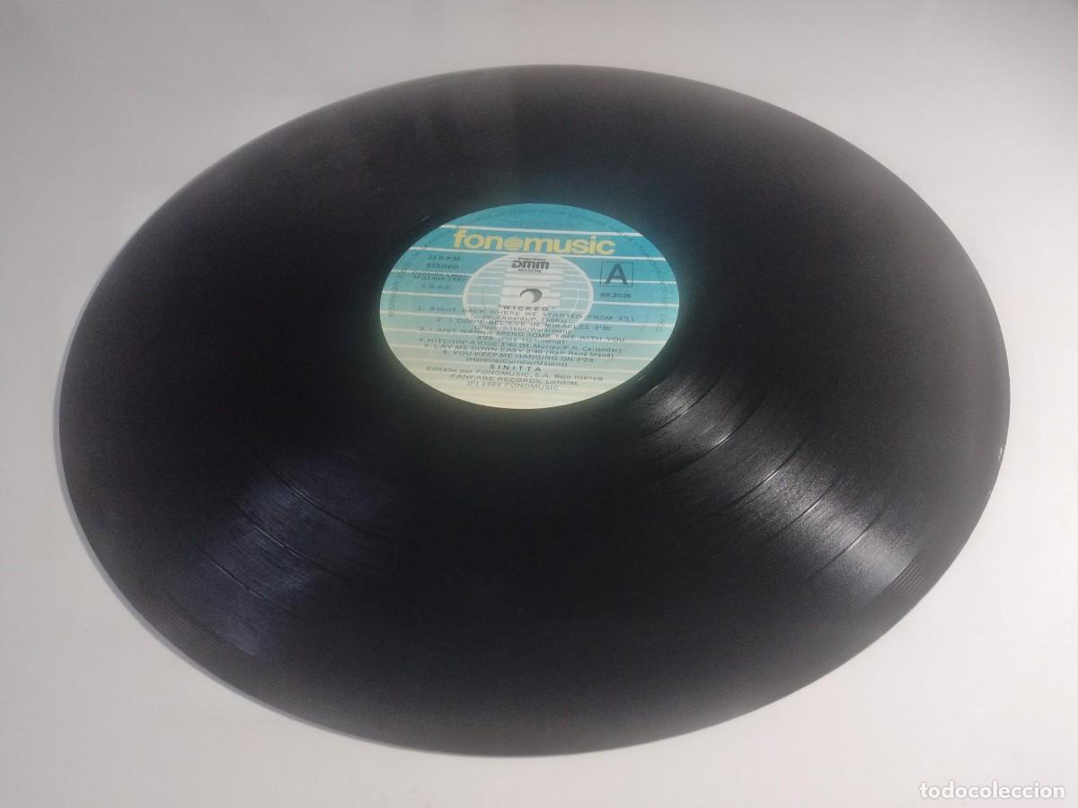 Discos de vinilo: Vinilo: Sinitta - Wicked - LP Fonomusic - Foto 2