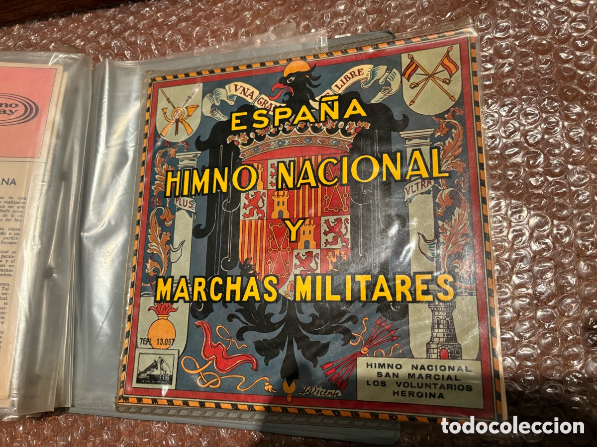 Discos de vinilo: Single Himno Nacional y Marchas Militares