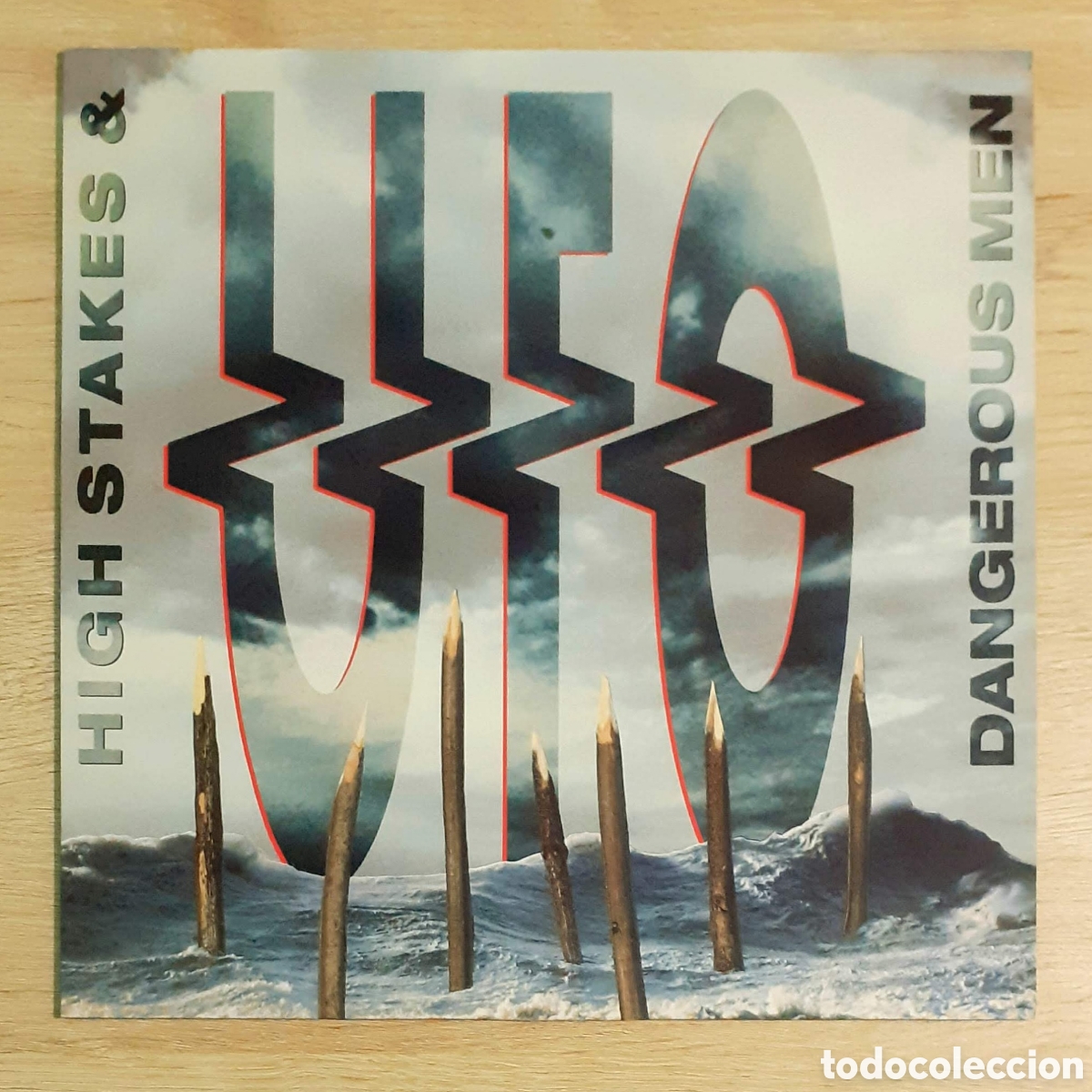Discos de vinilo: Disco vinilo LP de UFO: HIGH STAKES & DANGEROUS MEN. - Foto 4