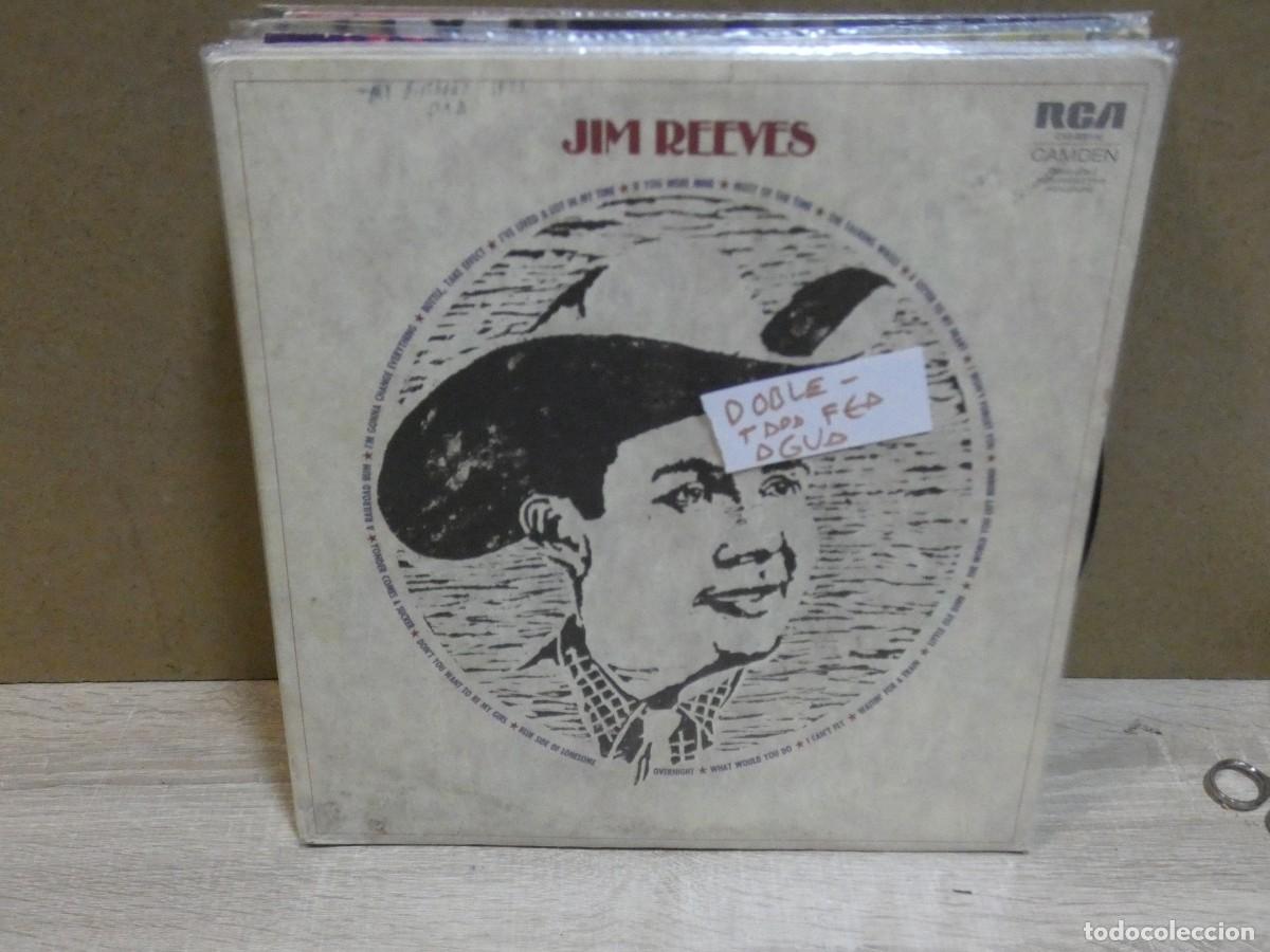 Discos de vinil: ARKANSAS1980 LOTT783 VINILO LEVE USO CORRECTO JIM REEVES DOBLE. TAPA FEA AGUA