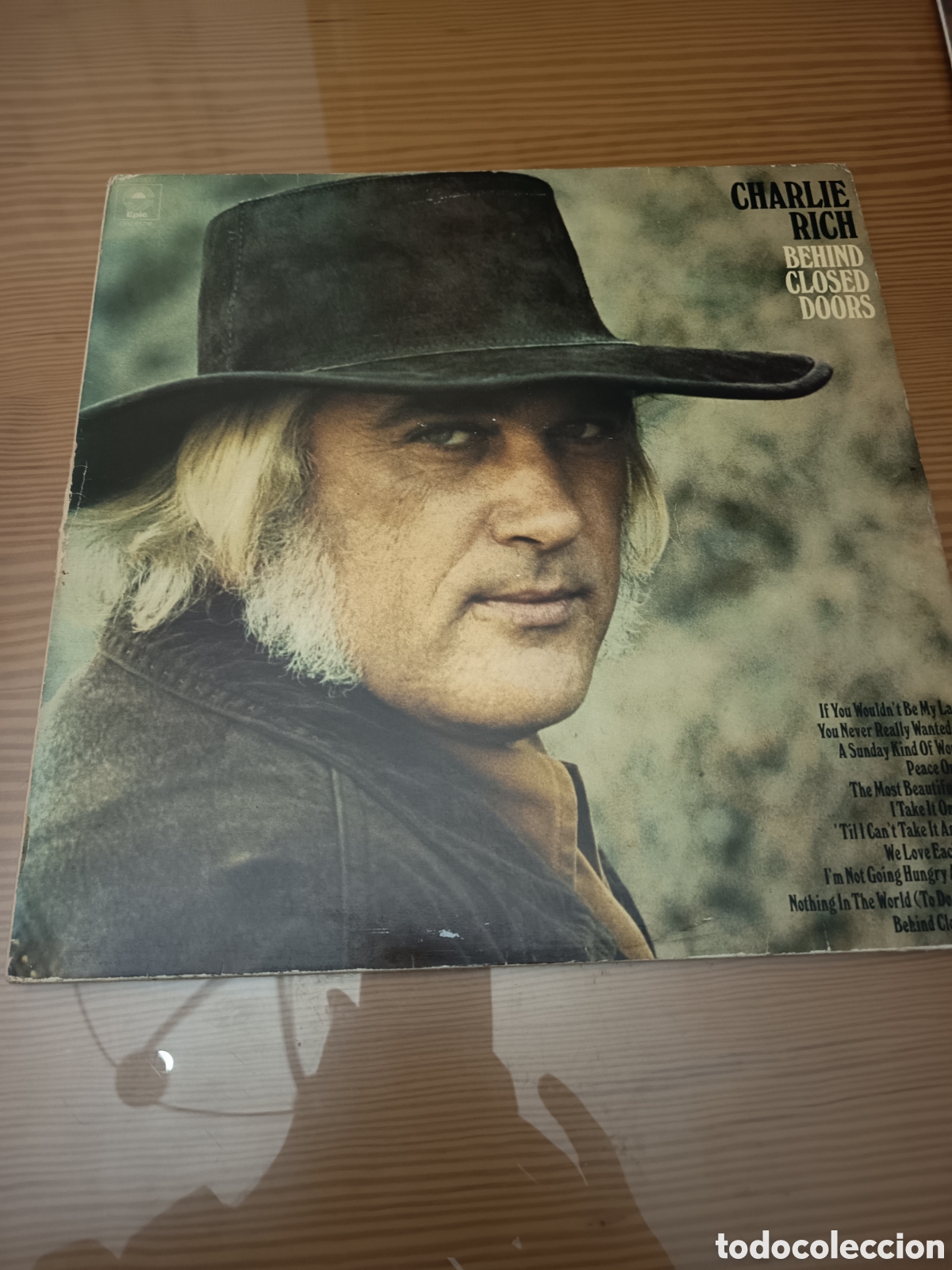 Discos de vinilo: Disco vinilo LP de Charlie Rich &rdquo; Behind Closed Doors &rdquo; ,buen estado