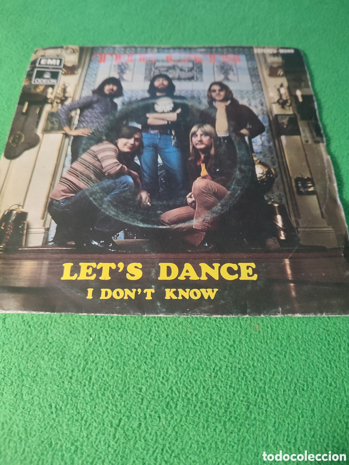 Discos de vinilo: The Cats - Lets dance /I dont know - Foto 1