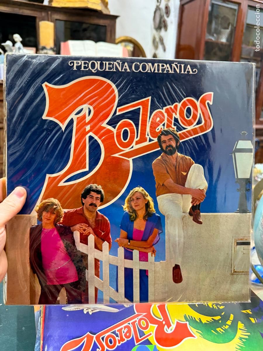 Discos de vinilo: LP PEQUE&Ntilde;A COMPA&Ntilde;IA - BOLEROS