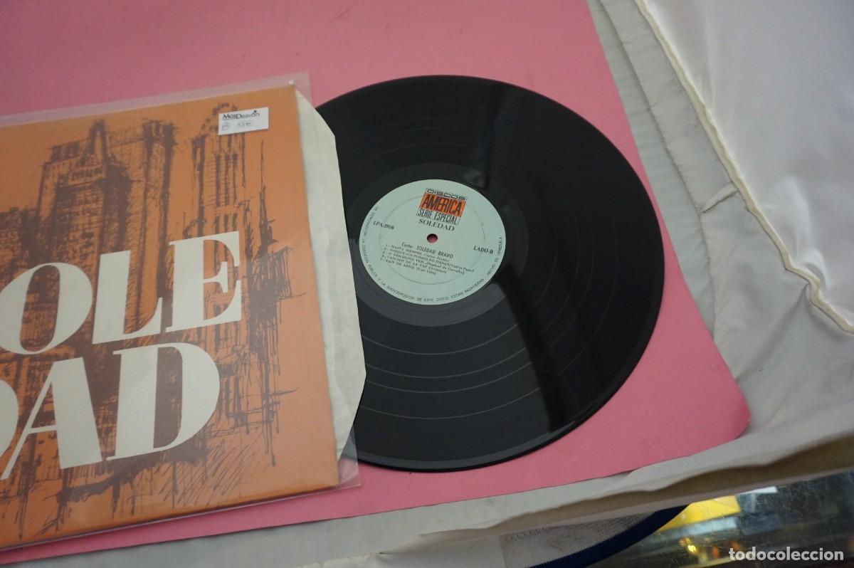 Discos de vinilo: LP - SOLEDAD BRAVO - SOLEDAD - DISCO COMO NUEVO - Foto 2