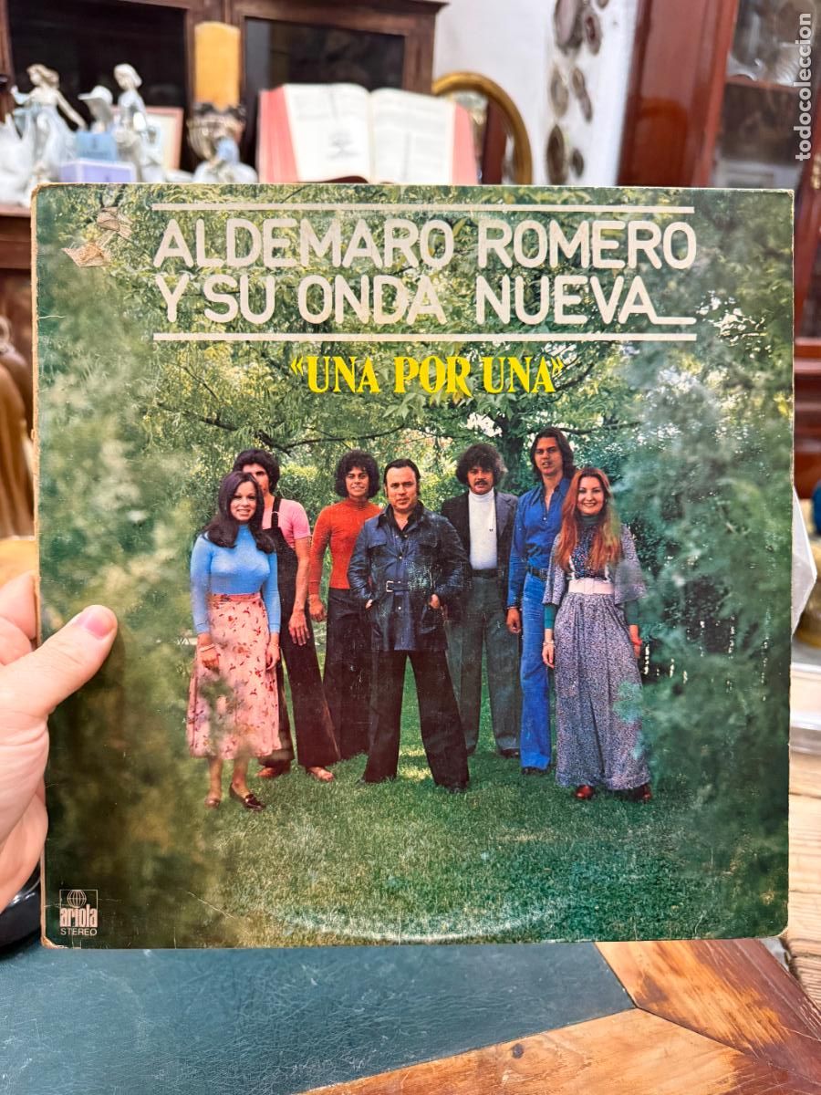 Disques de vinyle: LP ALDEMARO ROMERO Y SU ONDA NUEVA UNA POR UNA