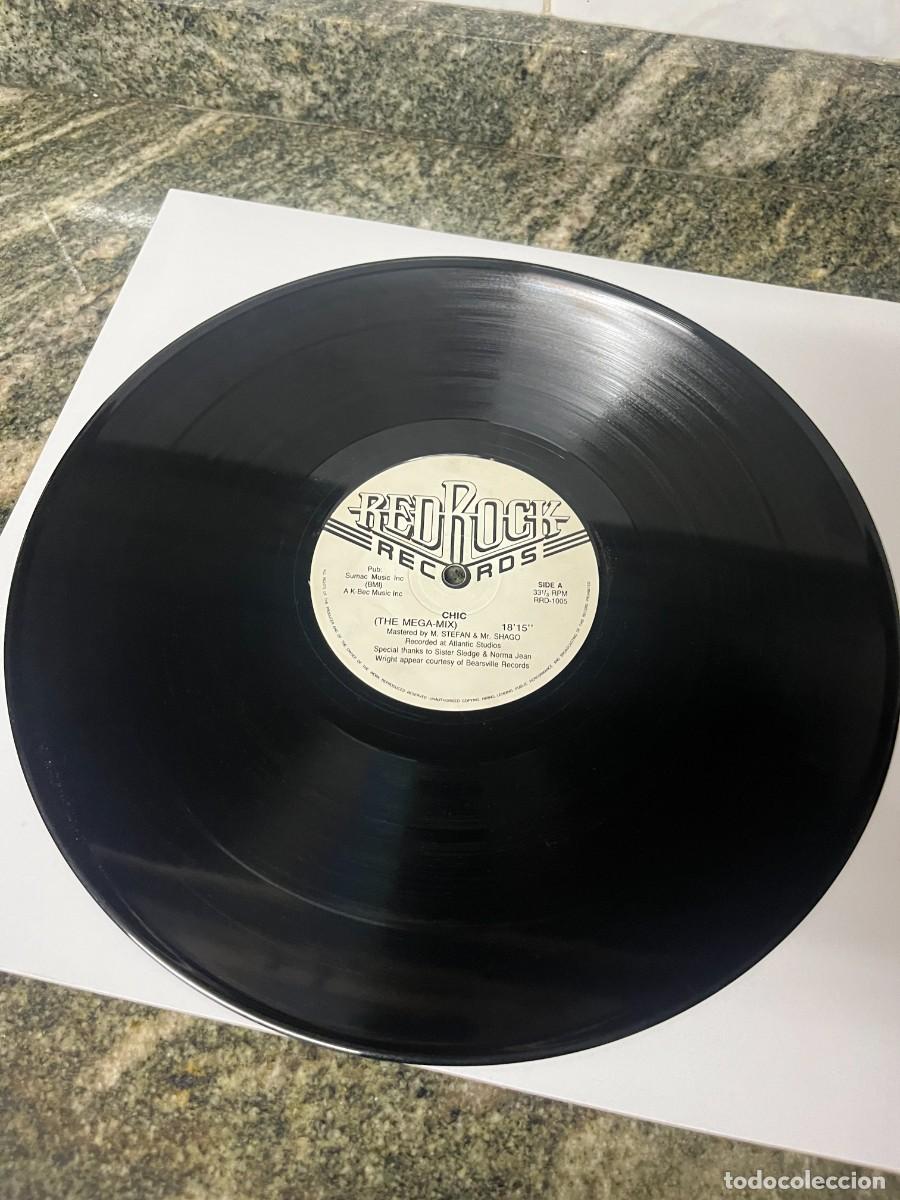 Discos de vinilo: Chic / Earth, Wind & Fire The Mega-Mix / Mixed Masters - Foto 2