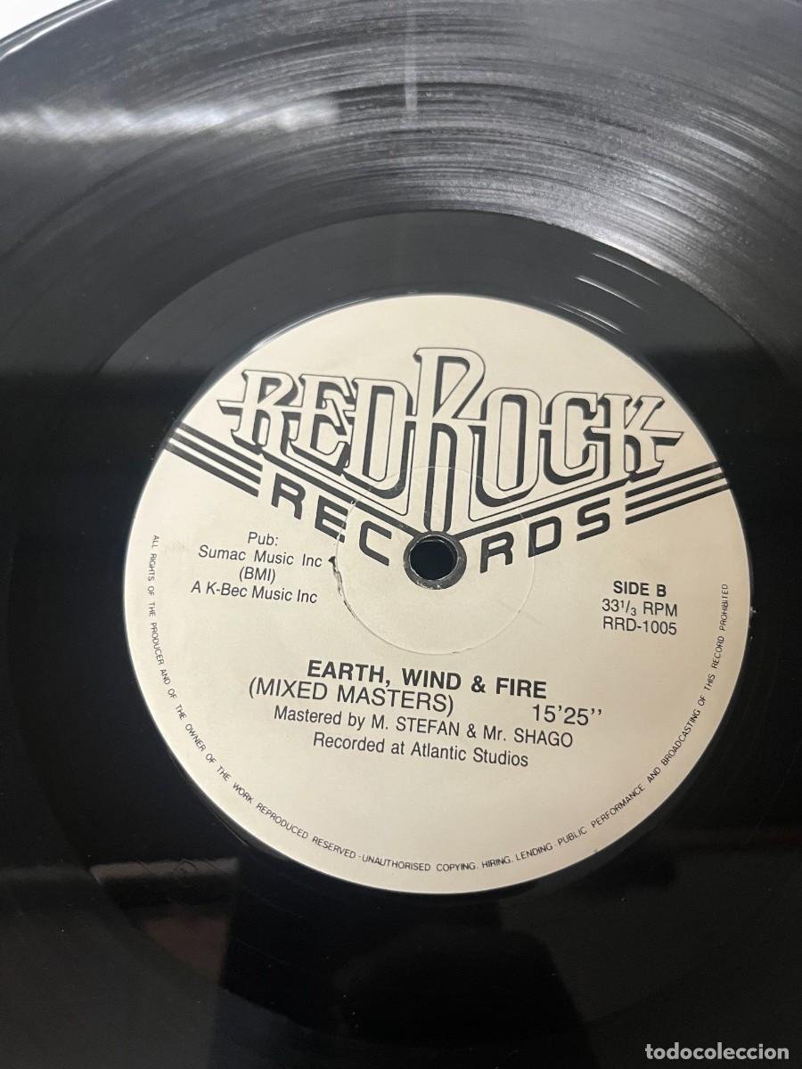 Discos de vinilo: Chic / Earth, Wind & Fire The Mega-Mix / Mixed Masters - Foto 4