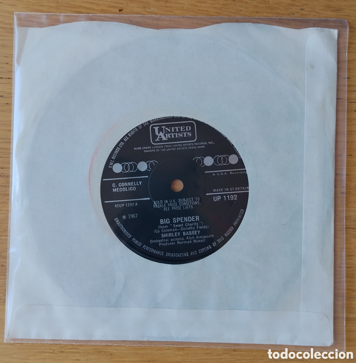 Discos de vinilo: SHIRLEY BASSEY: &rdquo;BIG SPENDER/ DANGEROUS GAME&rdquo; SINGLE VINILO 1967