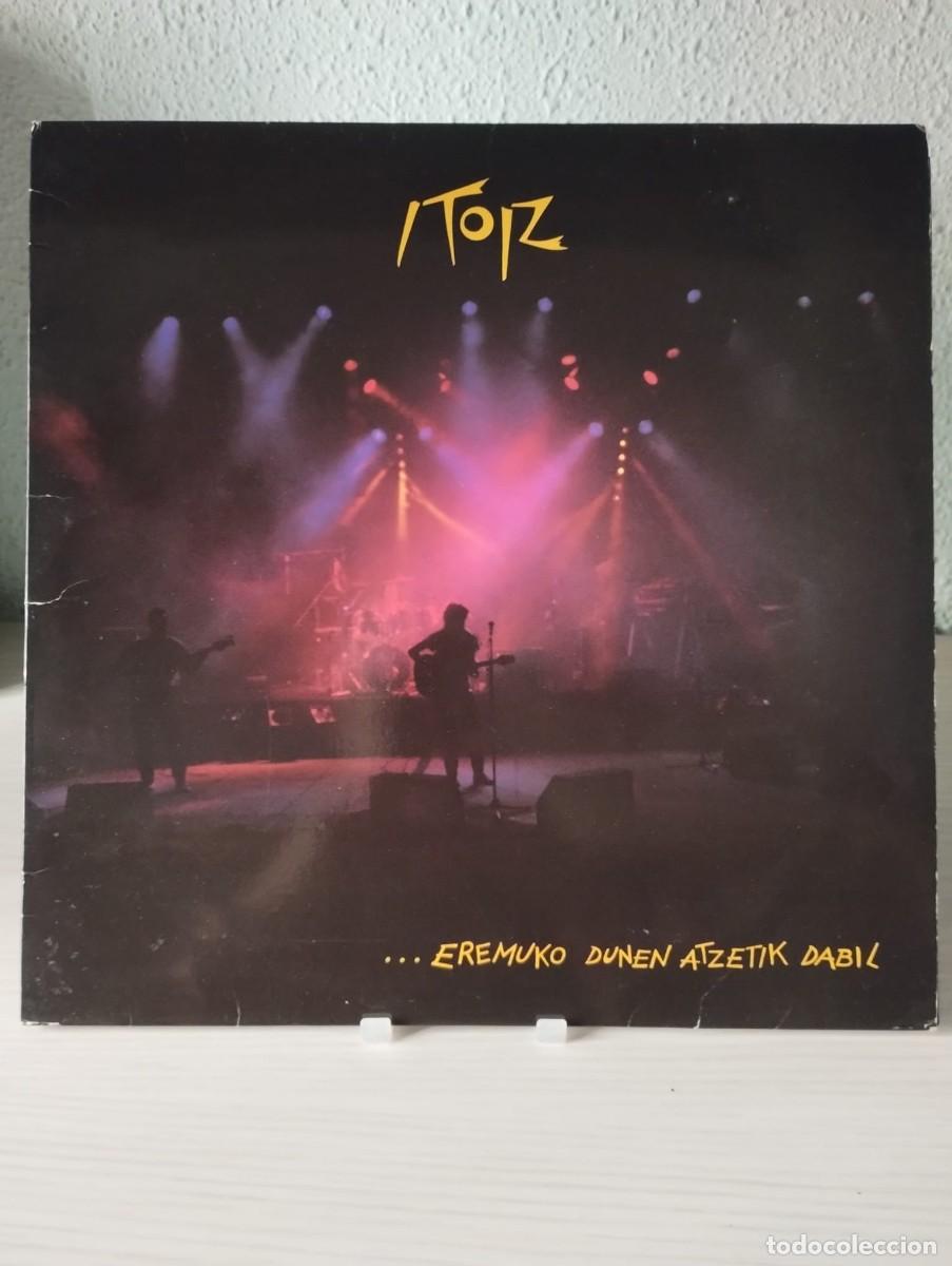 Discos de vinilo: ITOIZ ...Eremuko Dunen Atzetik Dabil (Elkar ELK 173/174, Espa&ntilde;a 1988)