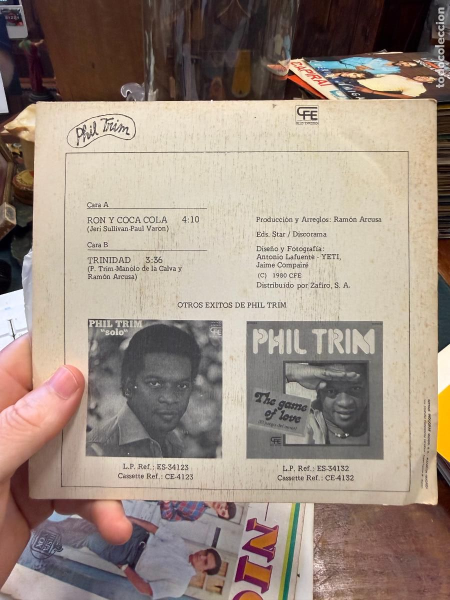 Discos de vinilo: SINGLES PHIL TRIM - RON & COCA COLA - Foto 2