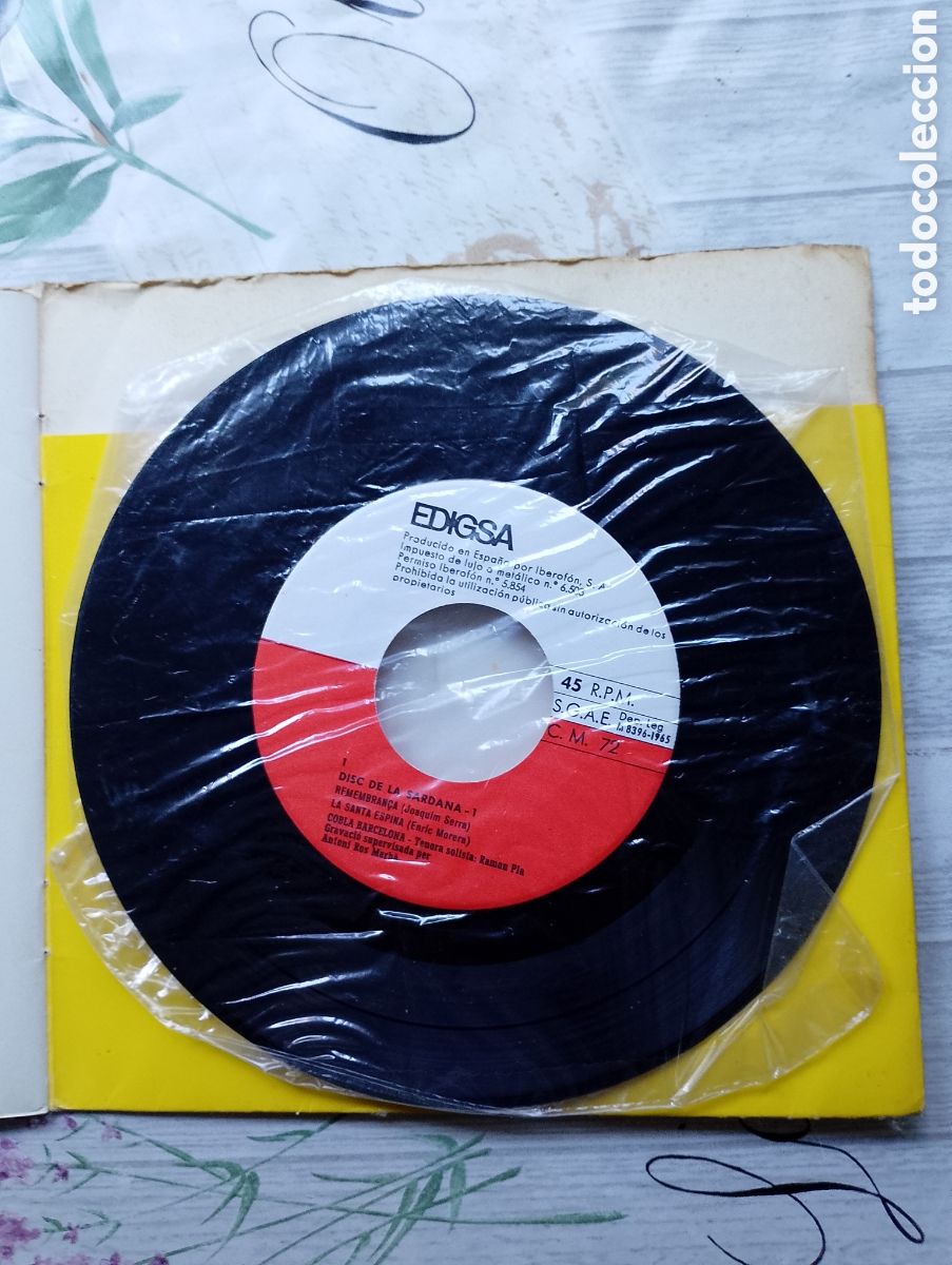 Discos de vinilo: Folklore catal&agrave;. Sardanas. 2 discos single - Foto 5