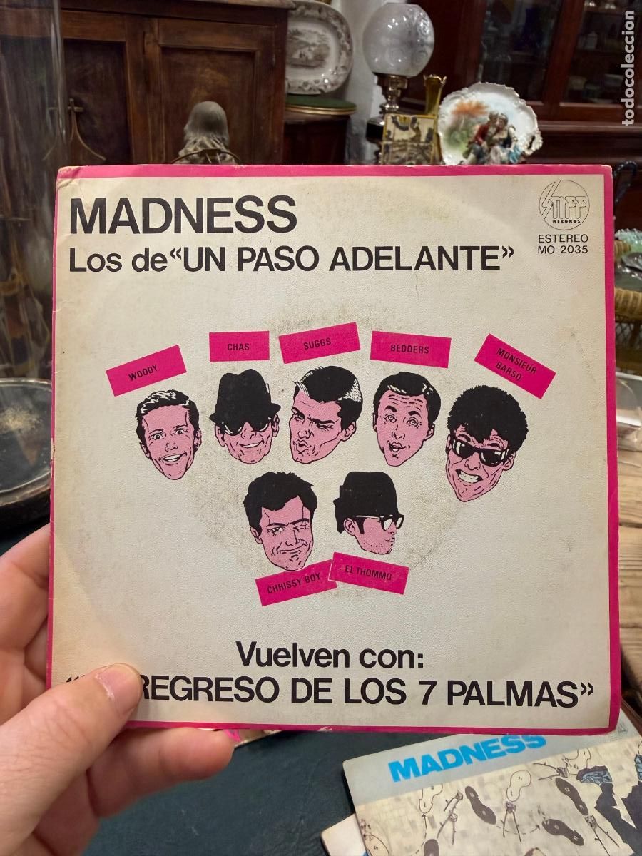 Discos de vinilo: SINGLE MADNESS LOS DE UN PASO ADELANTE - EL REGRESO DE LOS 7 PALMAS