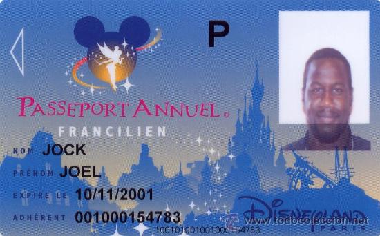 Old Documents: pasaporte anual para Eurodisney (Disneyland Paris) para el a&ntilde;o 2001.