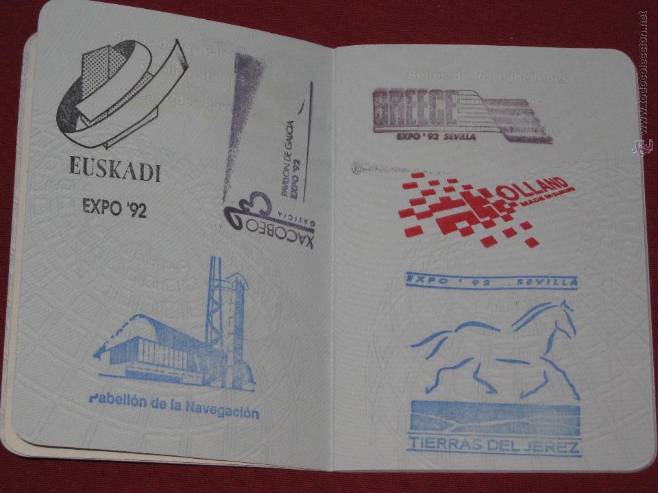 Documentos antiguos: PASAPORTE DE LA EXPO 92 DE SEVILLA CON 62 SELLOS - Foto 2