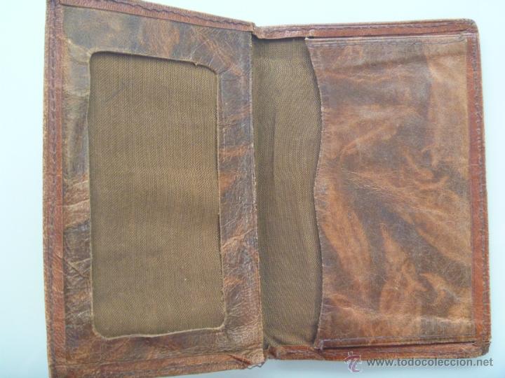 Documentos antiguos: CARTERA PARA EL CARNET DE FERROVIARIO , EPOCA DE FRANCO - Foto 2