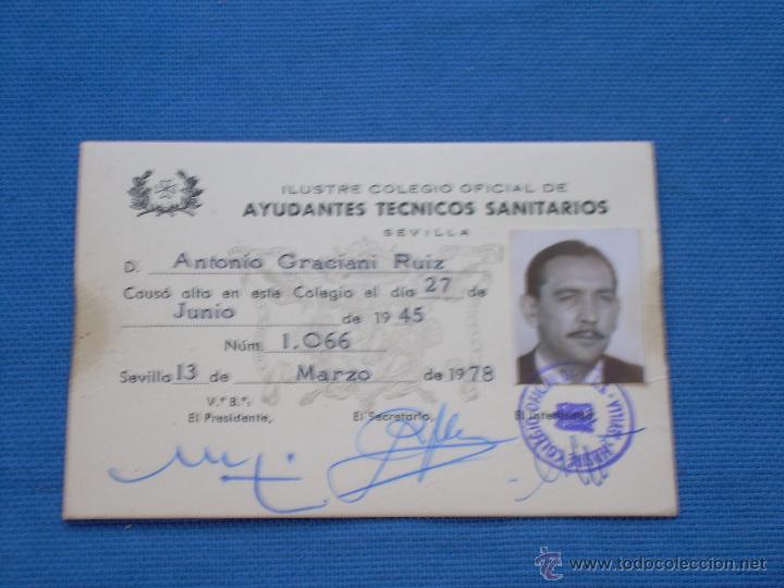 Documentos antiguos: CARNET DE AYUDANTES TECNICOS SANITARIOS EXPEDIDO EN SEVILLA EN 1978