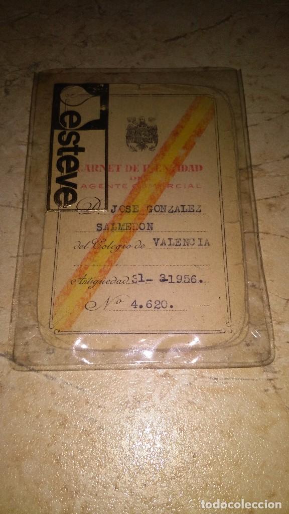 Documentos antiguos: Carnet de identidad de agente comercial 1956