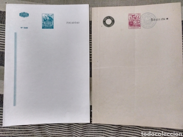 Documents Anciens: Dos documentos con timbre del estado