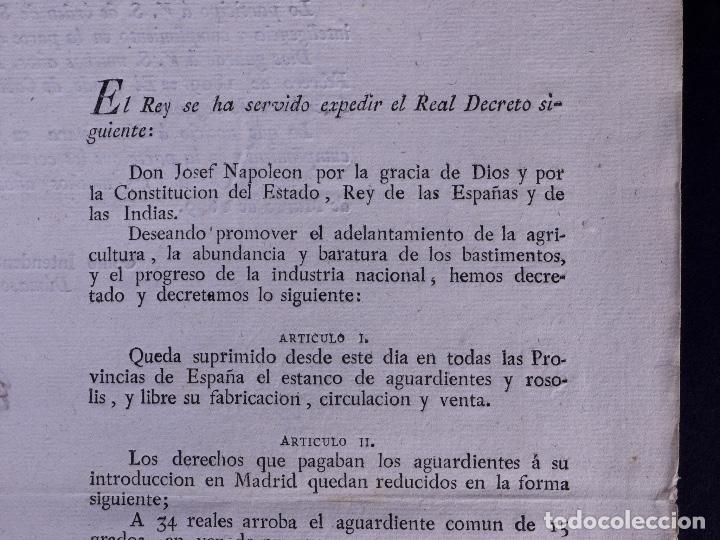 Documentos antiguos: REAL DECRETO DE JOSEF NAPOLE&Oacute;N. SEGOVIA 1809 - Foto 2