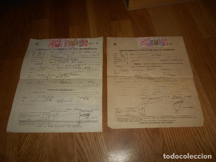 Documents Anciens: CERTIFICACION EN EXTRACTO DE ACTA DE MATRIMONIO 1958 Y NACIMIENTO 15 SELLOS O POLIZAS