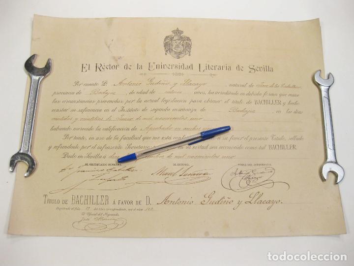 Documentos antiguos: T&Iacute;TULO DE BACHILLER DE LA UNIVERSIDAD LITERARIA DE SEVILLA - Foto 1