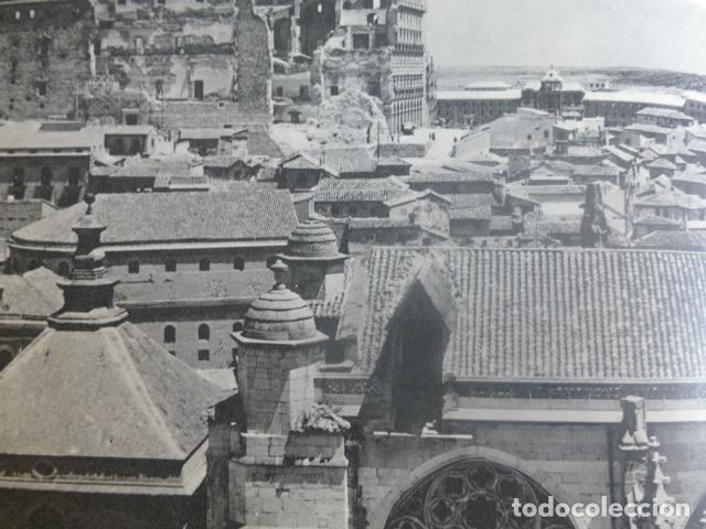 Documenti antichi: TOLEDO ASPECTO URBANO ANTIGUA LAMINA HUECOGRABADO A&Ntilde;OS 50