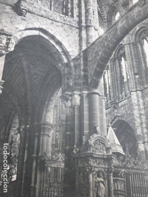 Documentos antigos: AVILA CATEDRAL ANTIGUA LAMINA HUECOGRABADO A&Ntilde;OS 50