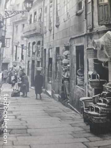 Documenti antichi: VIGO PONTEVEDRA CALLE CON CESTERIAS ANTIGUA LAMINA HUECOGRABADO A&Ntilde;OS 50