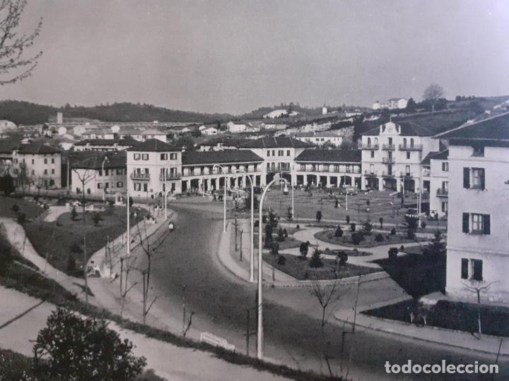 Documentos antiguos: LLARANES ASTURIAS PLAZA MAYOR ANTIGUO HUECOGRABADO