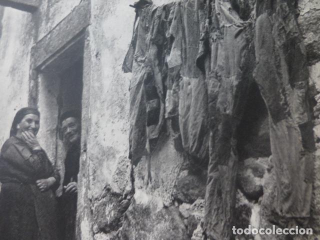 Old Documents: CORME LA CORU&Ntilde;A MUJERES ANTIGUA LAMINA A&Ntilde;OS 40