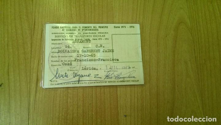 Documentos antiguos: CARNET TRANSPORTE ESCOLAR CURSO 1975-1976