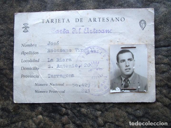 Documents Anciens: antiguo carnet tarjeta del artesano a&ntilde;o 1962 falange oficio peluqueria