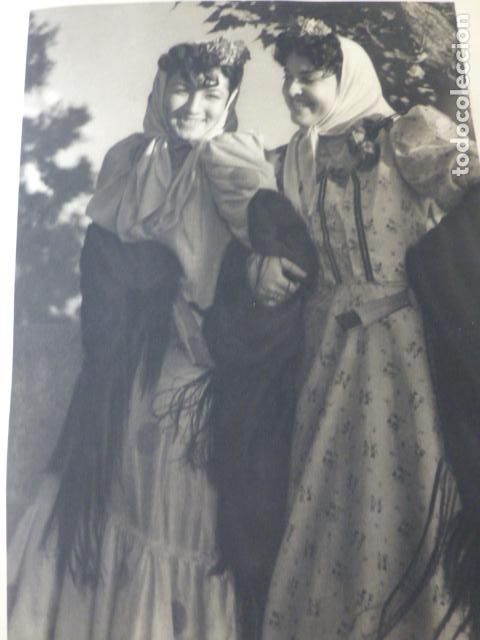 Documents Anciens: MADRID JOVENES ANTIGUA LAMINA HUECOGRABADO A&Ntilde;OS 40