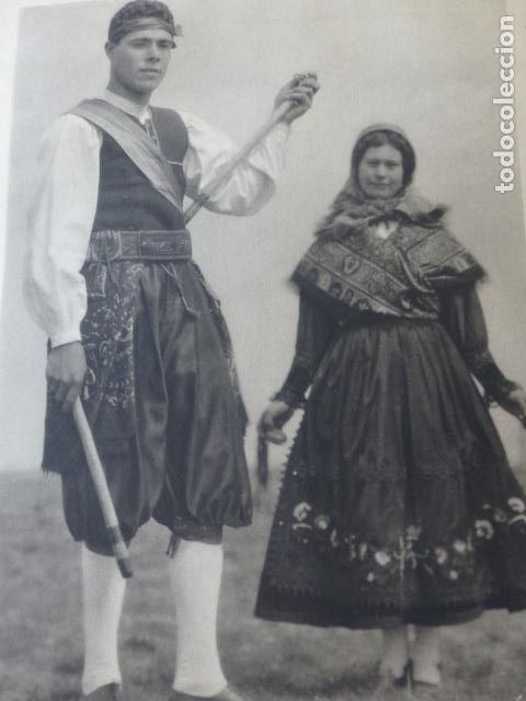 Documents Anciens: LE&Oacute;N DANZANTES MARAGATOS ANTIGUA LAMINA HUECOGRABADO A&Ntilde;OS 40